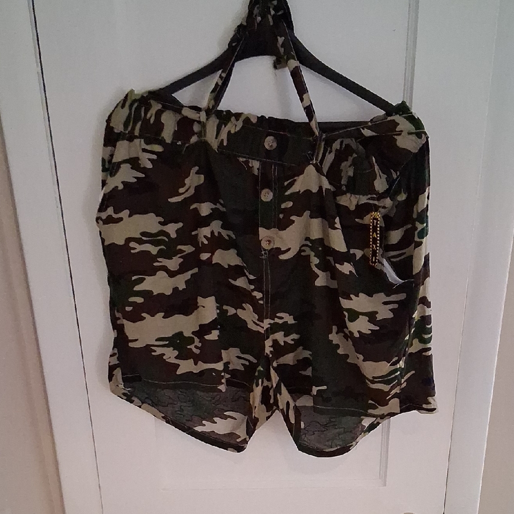 Green and Brown Cargo Shorts with Camouflage Pattern